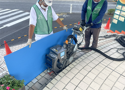 集合住宅エントランス/磁器タイル表層防滑処理